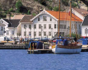 Отель Lillesand Hotel Norge  Лиллесанд